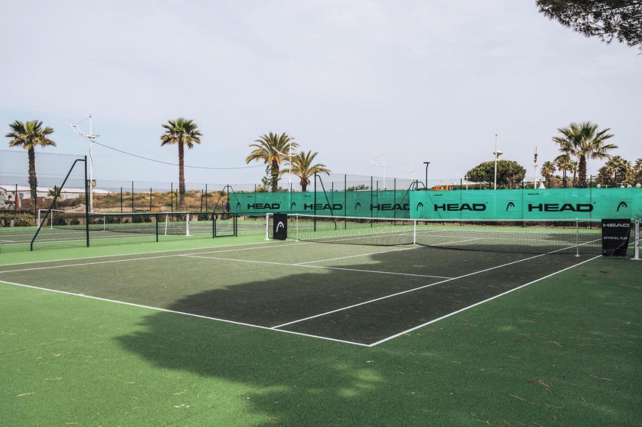 Отель Belambra Clubs Port Camargue - Les Salins Ле-Гро-дю-Руа Экстерьер фото
